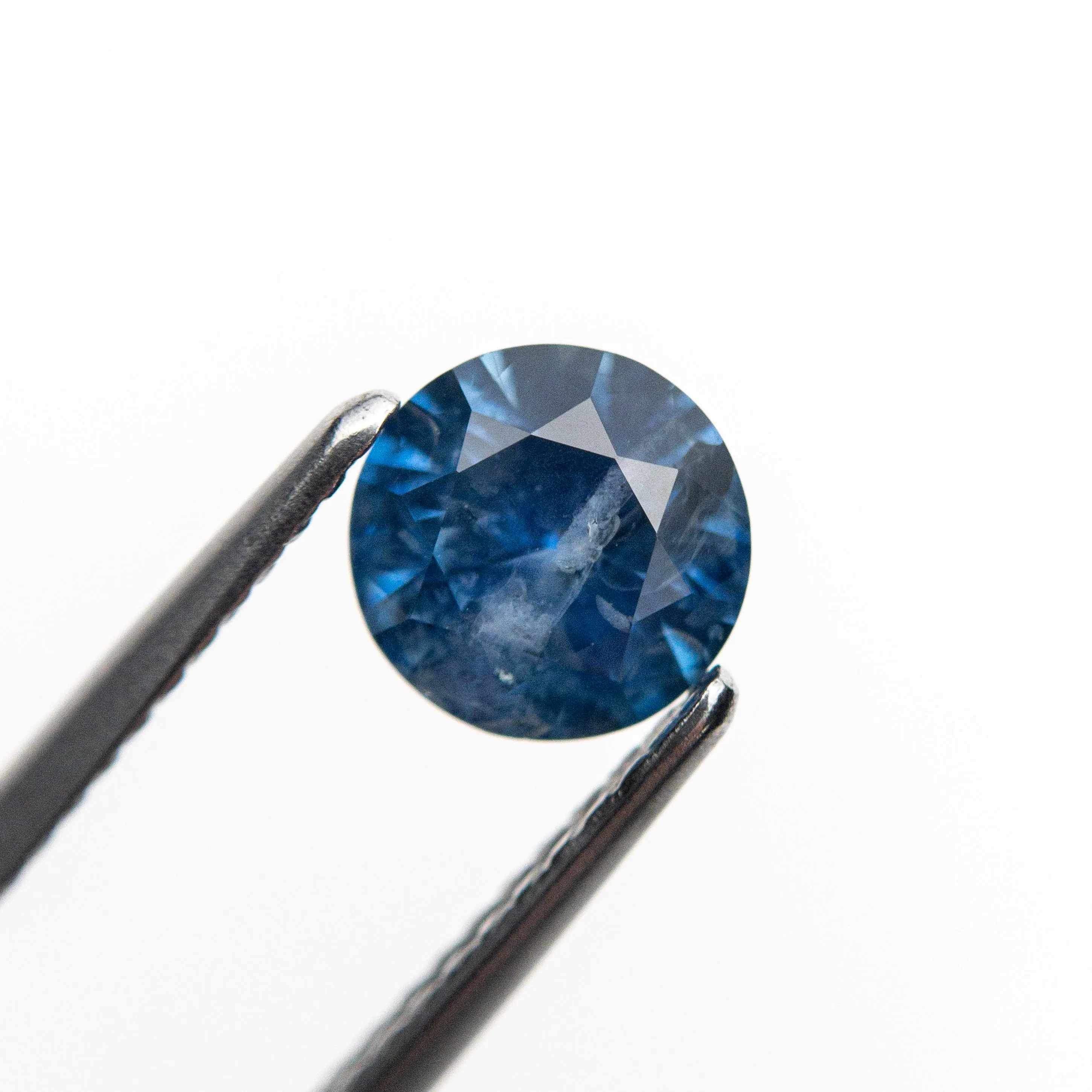 0.98ct 6.07x6.01x3.83mm Round Brilliant Sapphire 19937-05