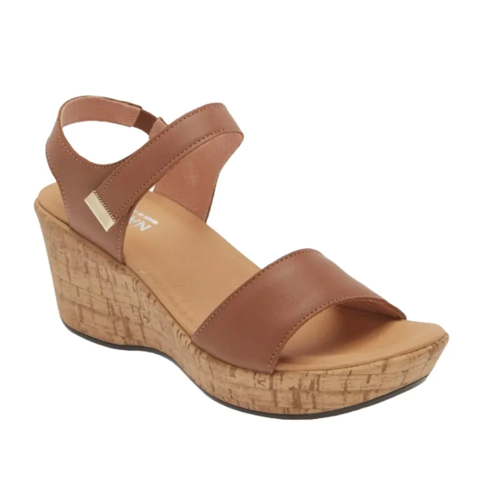 Naot Women's Summer - Caramel