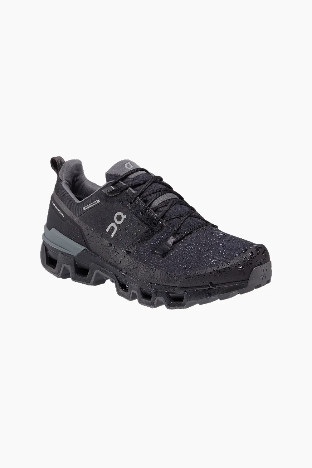 ON Men's Cloudwander Waterproof in Black/Eclipse